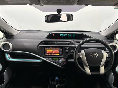 2012 Toyota Aqua - Thumbnail