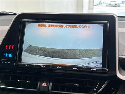 2017 Toyota C-HR - Thumbnail