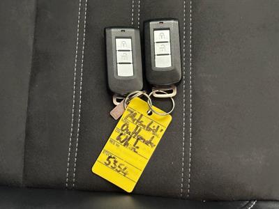 2018 Mitsubishi Outlander - Thumbnail