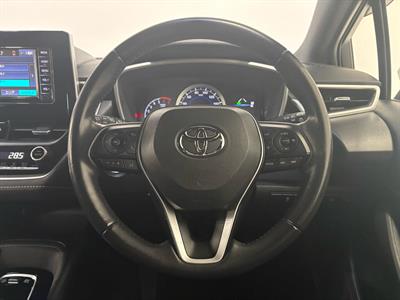 2018 Toyota Corolla - Thumbnail