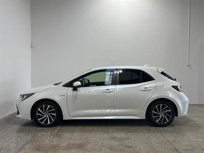 2018 Toyota Corolla - Thumbnail