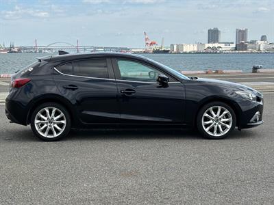 2015 Mazda Axela - Thumbnail