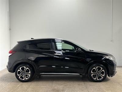 2016 Honda Vezel - Thumbnail