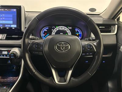 2019 Toyota RAV4 - Thumbnail