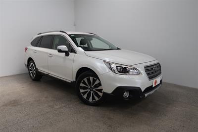 2017 Subaru Outback - Thumbnail