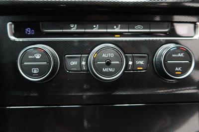 2015 Volkswagen Golf - Thumbnail