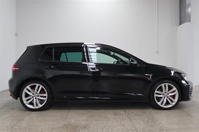 2015 Volkswagen Golf - Thumbnail