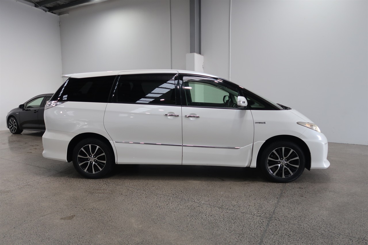 2013 Toyota Estima