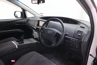 2013 Toyota Estima - Thumbnail