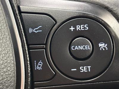 2018 Toyota Corolla - Thumbnail