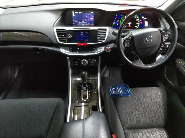 2013 Honda Accord Hybrid