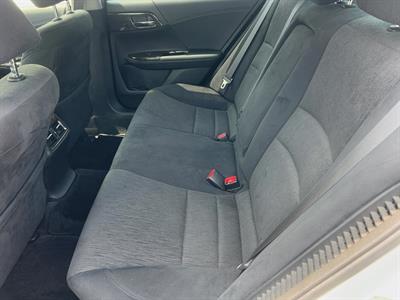 2013 Honda Accord Hybrid - Thumbnail