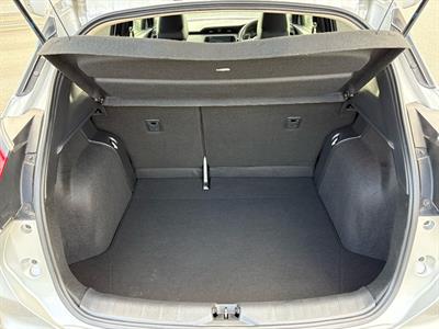 2020 Nissan Kicks - Thumbnail