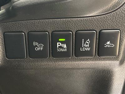 2016 Mitsubishi Outlander - Thumbnail