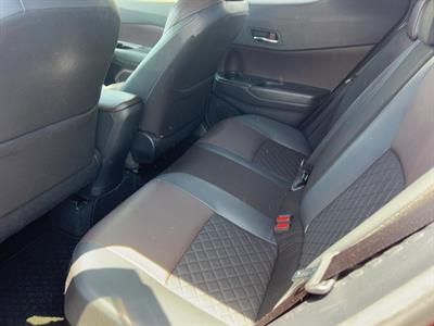 2018 Toyota C-HR - Thumbnail