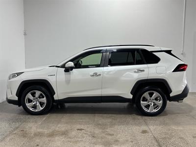 2020 Toyota RAV4 - Thumbnail