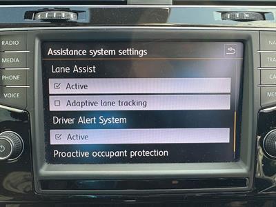 2014 Volkswagen Golf - Thumbnail