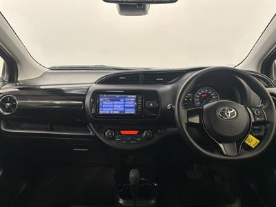 2018 Toyota Vitz - Thumbnail