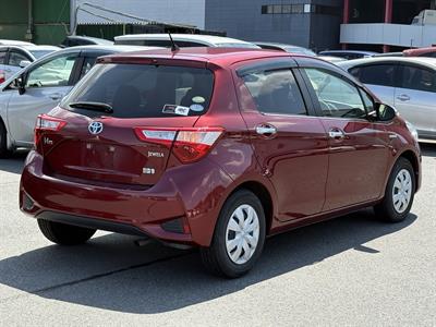 2018 Toyota Vitz - Thumbnail