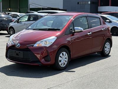 2018 Toyota Vitz - Thumbnail