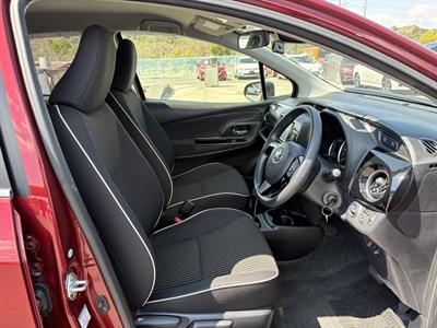2018 Toyota Vitz - Thumbnail