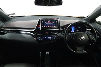 2016 Toyota C-hr - Thumbnail