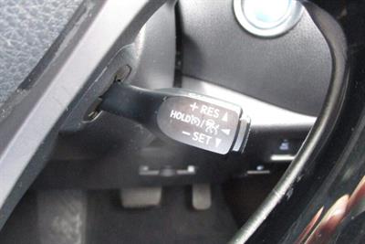 2016 Toyota C-hr - Thumbnail