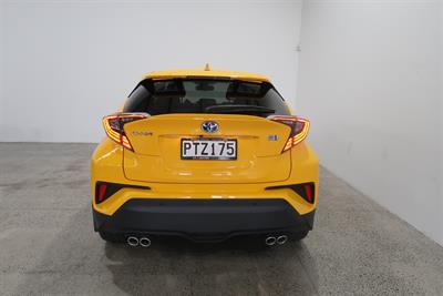 2016 Toyota C-hr - Thumbnail