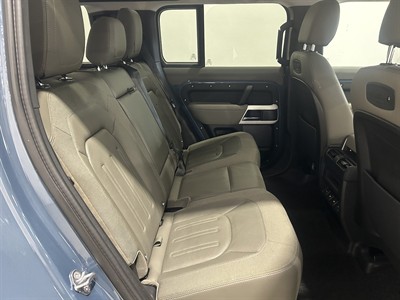 2020 Land Rover Defender - Thumbnail
