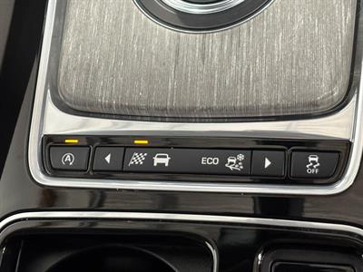 2016 Jaguar F-Pace - Thumbnail