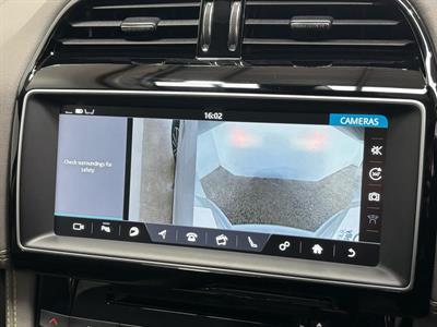 2016 Jaguar F-Pace - Thumbnail