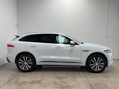 2016 Jaguar F-Pace - Thumbnail