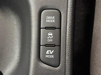 2021 Toyota Yaris - Thumbnail
