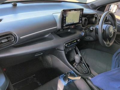 2021 Toyota Yaris - Thumbnail