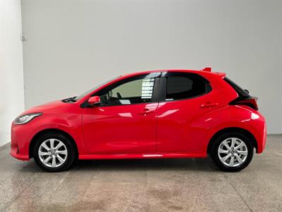 2021 Toyota Yaris - Thumbnail