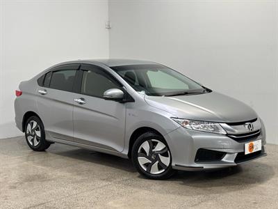 2015 Honda Grace - Thumbnail