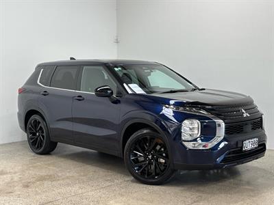 2024 Mitsubishi Outlander - Thumbnail