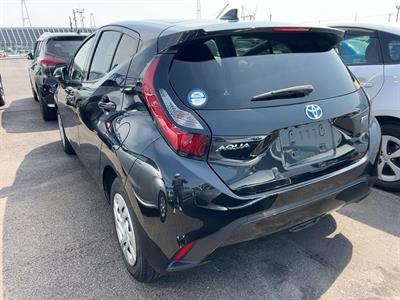 2022 Toyota Aqua - Thumbnail
