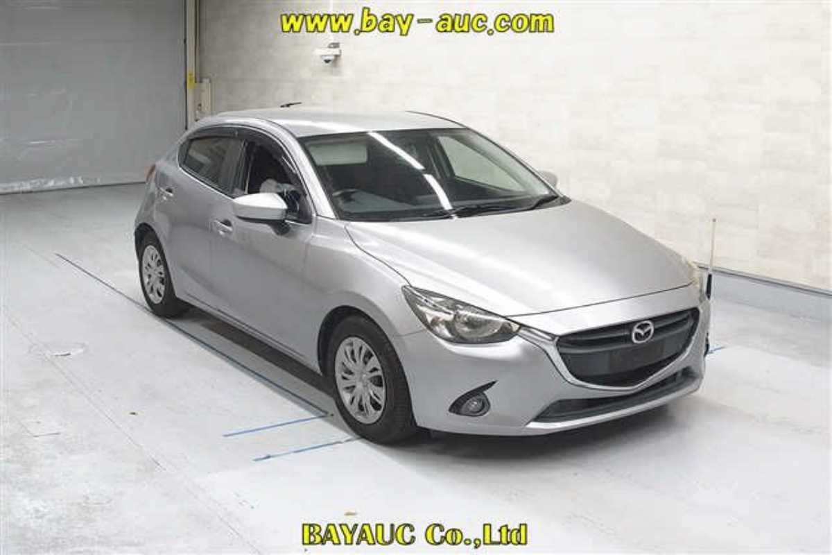 2016 Mazda Demio