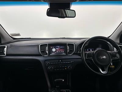 2017 Kia Sportage - Thumbnail