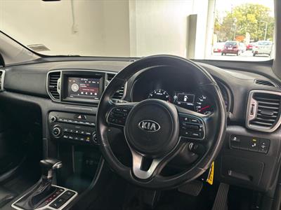 2017 Kia Sportage - Thumbnail
