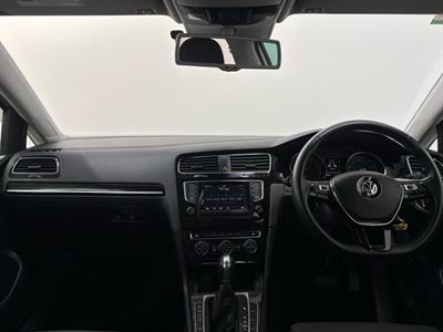 2013 Volkswagen Golf - Thumbnail