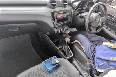 2017 Suzuki Swift - Thumbnail