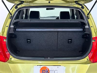 2015 Suzuki Swift - Thumbnail