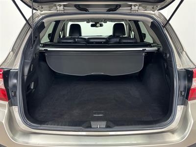 2016 Subaru Outback - Thumbnail