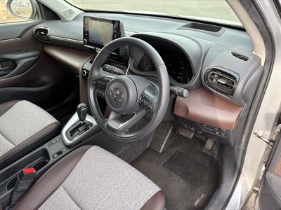 2020 Toyota YARIS CROSS - Thumbnail