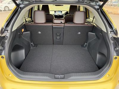 2020 Toyota YARIS CROSS - Thumbnail