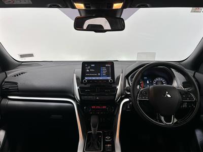 2022 Mitsubishi Eclipse Cross - Thumbnail