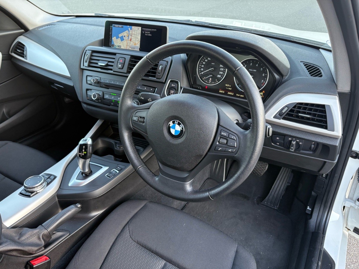 2015 BMW 116I
