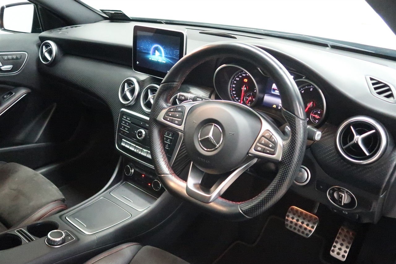 2016 Mercedes-Benz A180